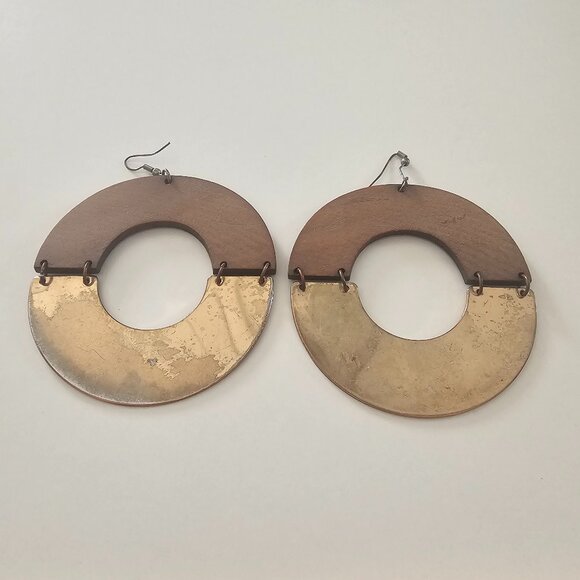 Four Pairs of Earrings: Gold and Brown - Picture 8 of 8